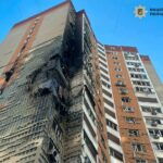 У Дарницькому районі Києва БПЛА влучив у багатоповерхівку